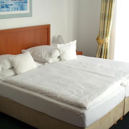 Haus Koebesine Penzion 3*